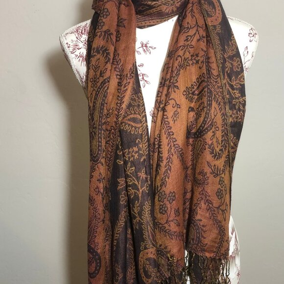 Elegant Boho Paisley Shawl Scarf Wrap – Autumn Chic - Picture 5 of 9